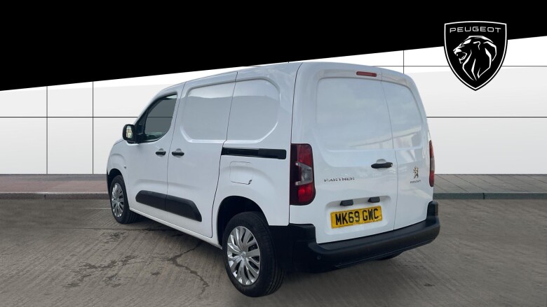 Peugeot Partner Standard Diesel 1000 1.5 BlueHDi 100 Professional Van